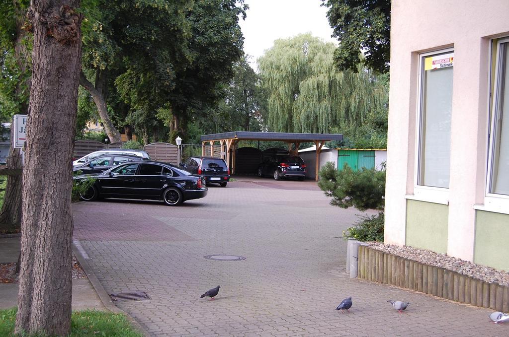 Hotel Jahnke Neubrandenburg Bagian luar foto